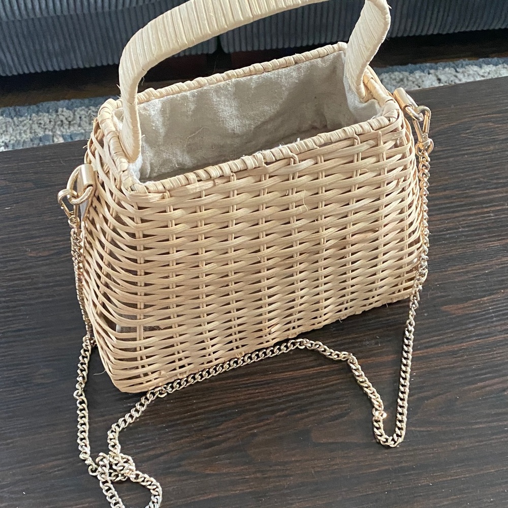 Zara Beige Woven Shoulder Bag with Gold Chain